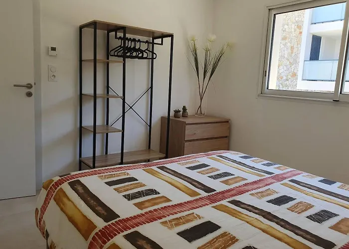 T2 Dans Neuve Avec Piscine * Calvi (Corsica)