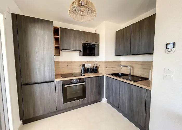 Apartment T2 Dans Neuve Avec Piscine Calvi (Corsica)